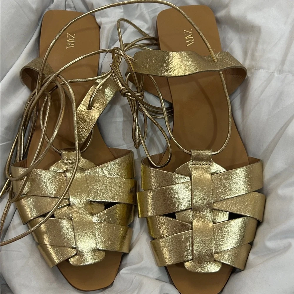 Zara Gold Leather Strappy Sandals - Picture 2 of 3